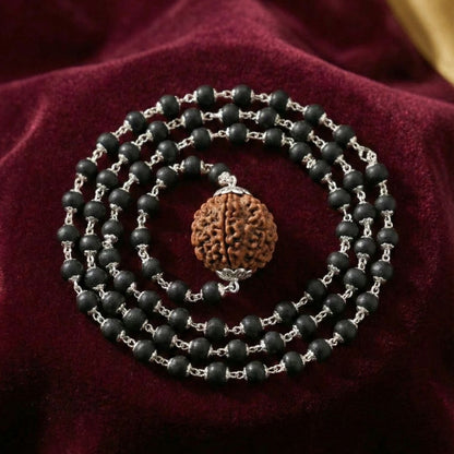 Karungali Mala With 5 Mukhi Rudraksha