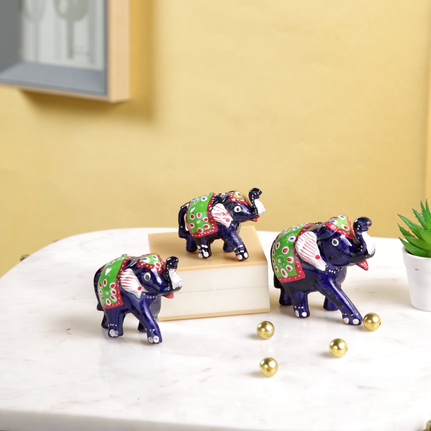 Walking miniature elephant family Trunk up TMS111-Blue