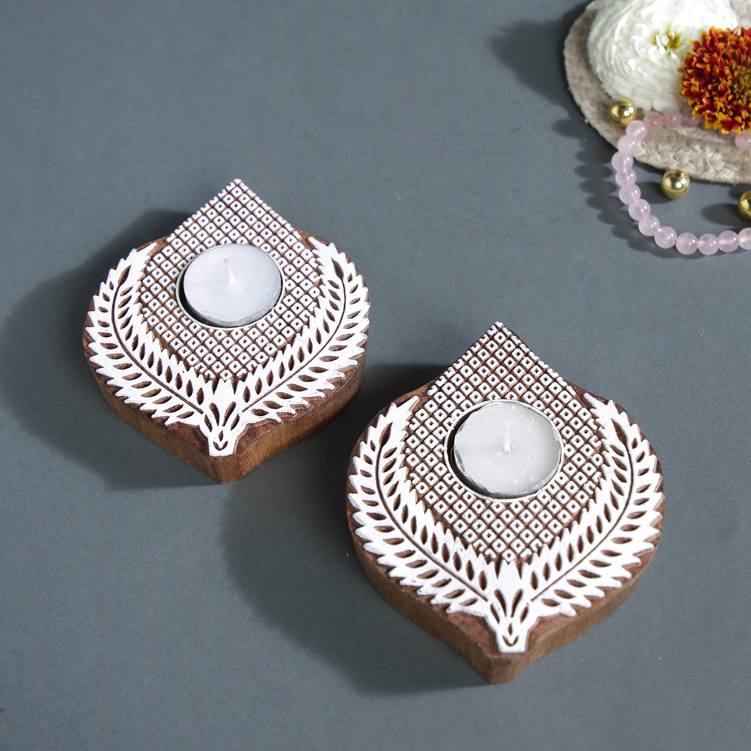 Wooden Block Printed Leaf Shaped Tealight Holder Tcmh375