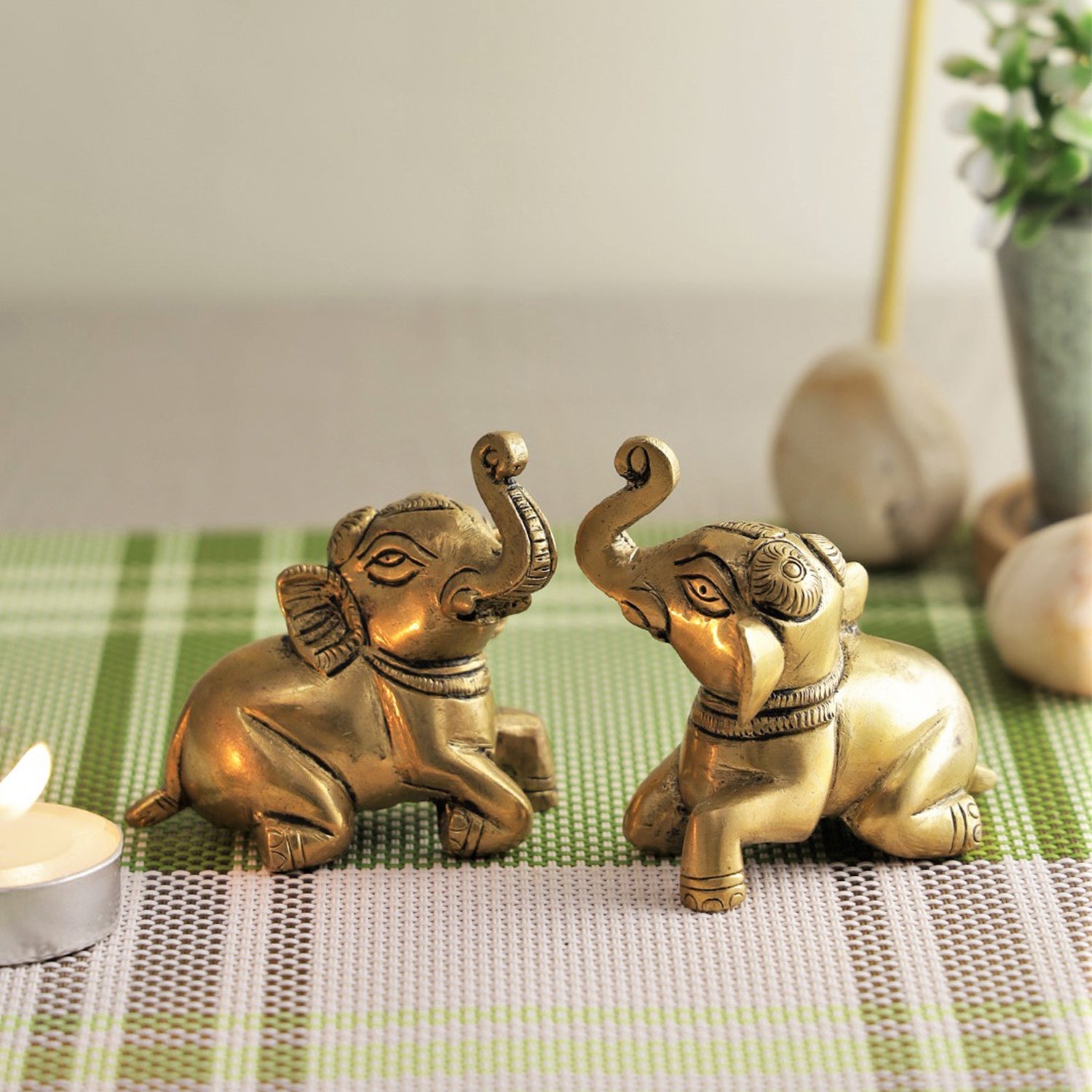 Brass Trunk Up Golden Elephant Statue For Decor Dfbs242-1