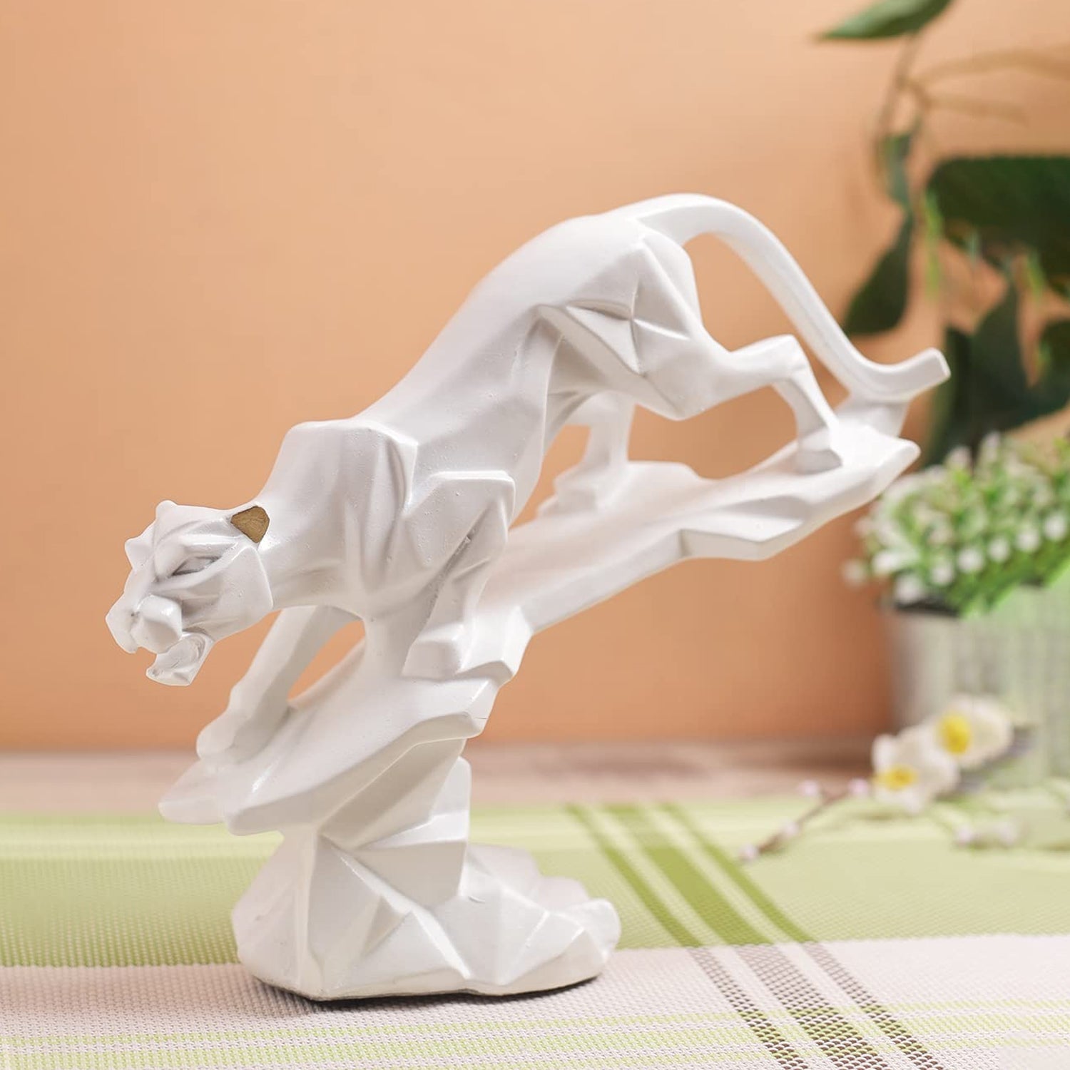 Ceramic White Panther Showpiece For Home Decor Dfmas302