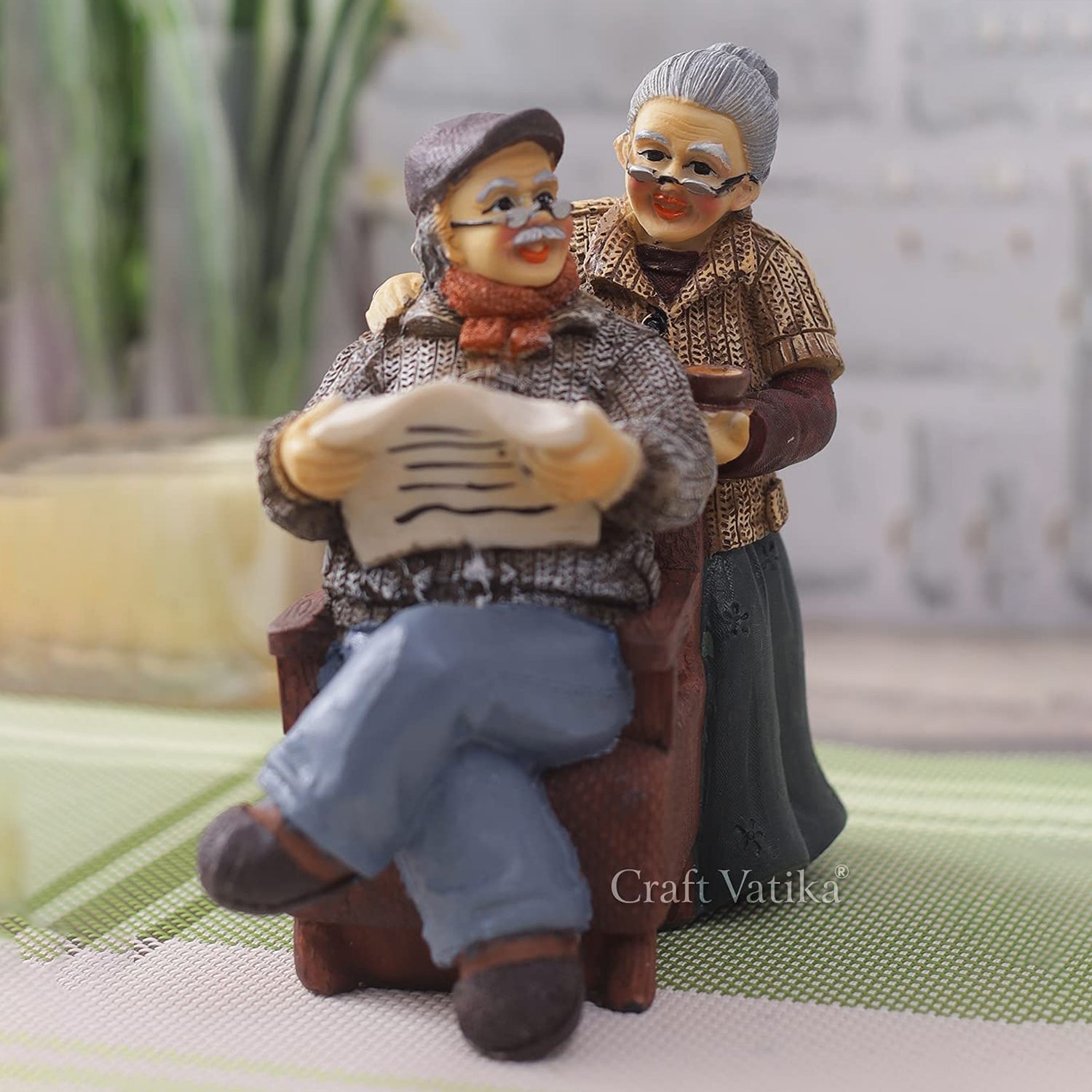 Resin Old Couple Romantic Miniature Showpiece Dfmas363