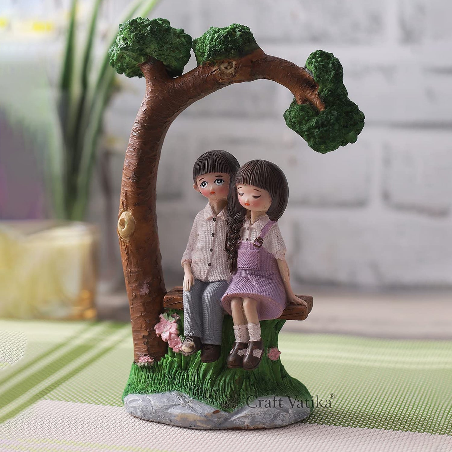 Miniature Resin Statue Of Couple For Valentines Gift Dfmas366