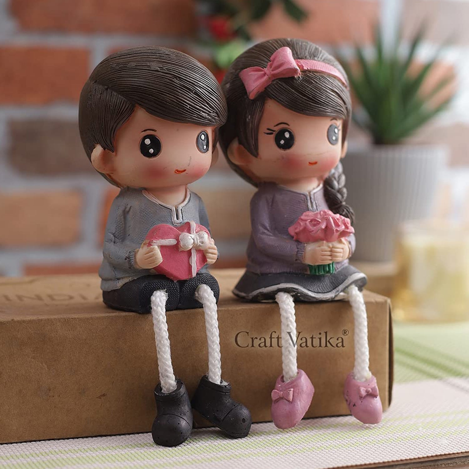 Romantic Love Couple Miniature Resin Showpiece Dfmas371