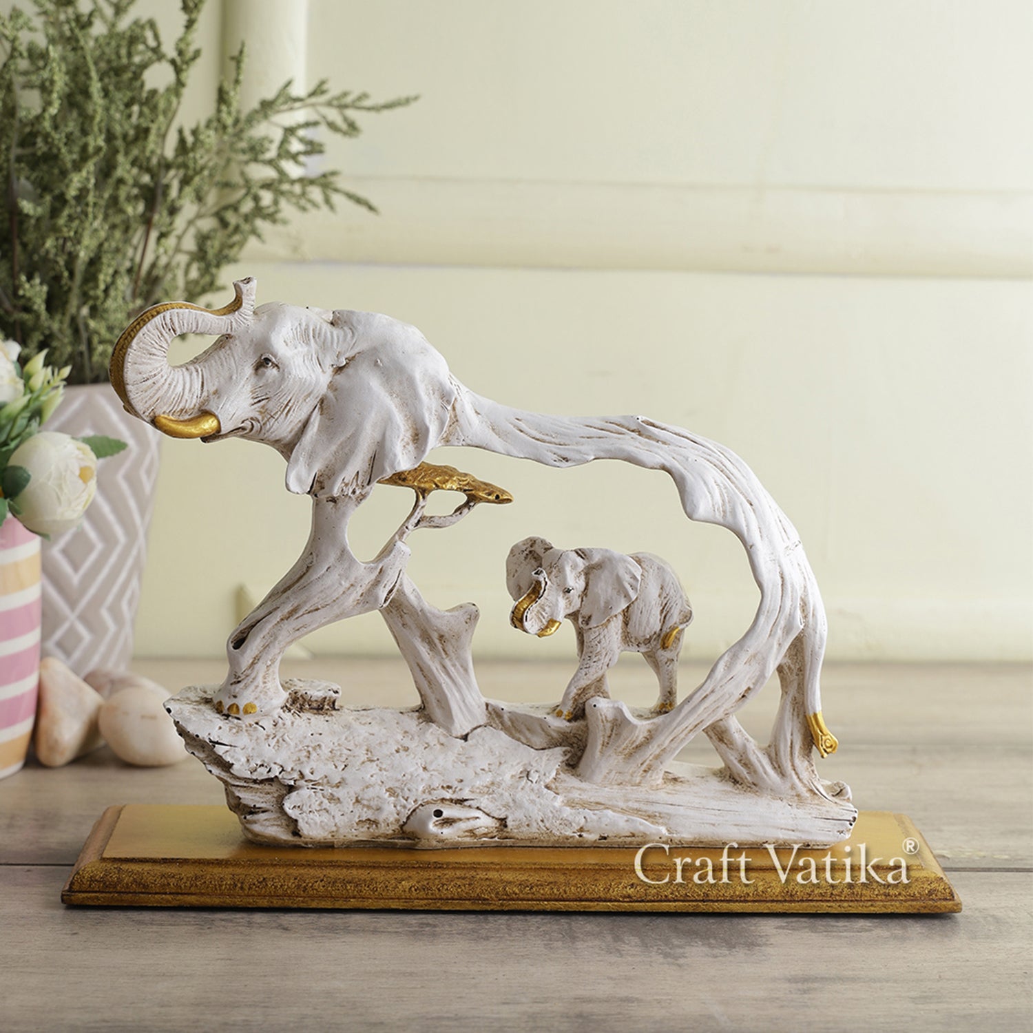 Trunked Up Elephant Decorative Resin Showpiece Dfmas395