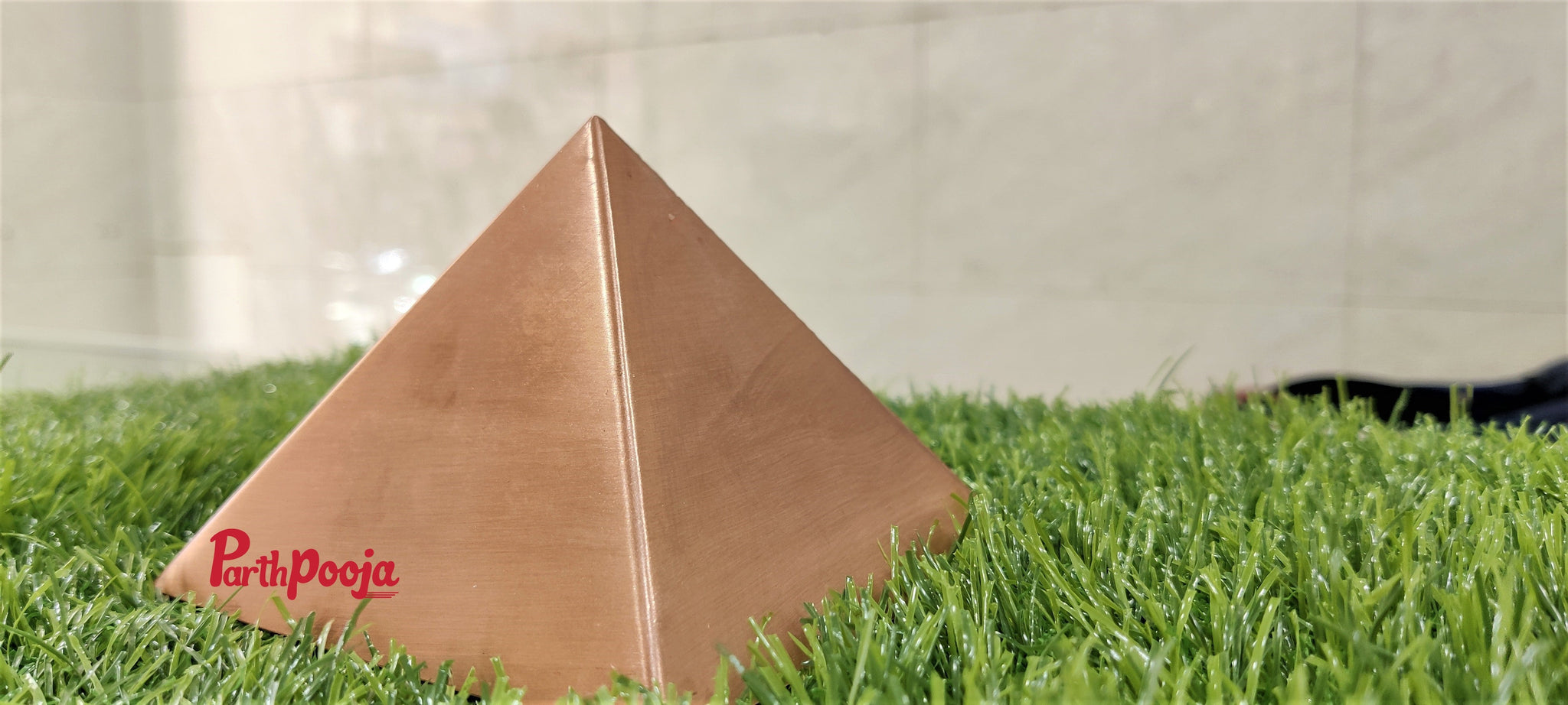 Plain Copper Pyramid Vastu