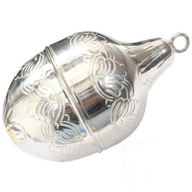 Silver Made Shrifal Naryal for Gifiting or Home Usage Purpose, Silver Article for Gifting